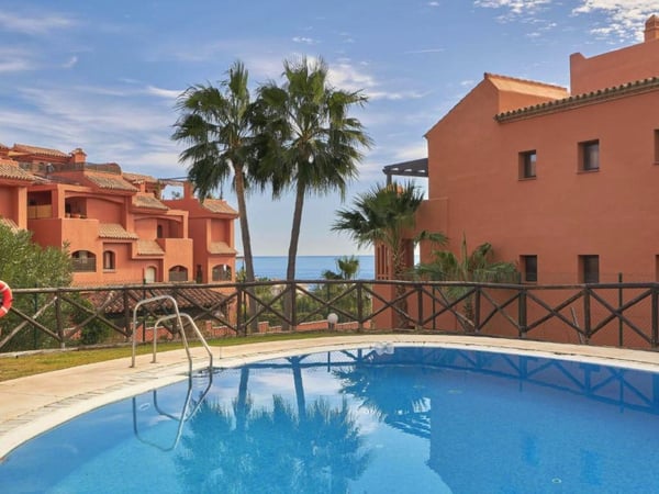 Apartment in Estepona - view 1