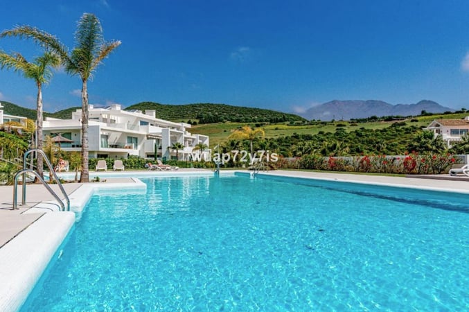 Apartment in Casares - view 1