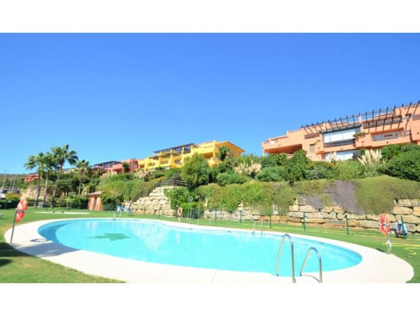 Apartment in Casares - view 1