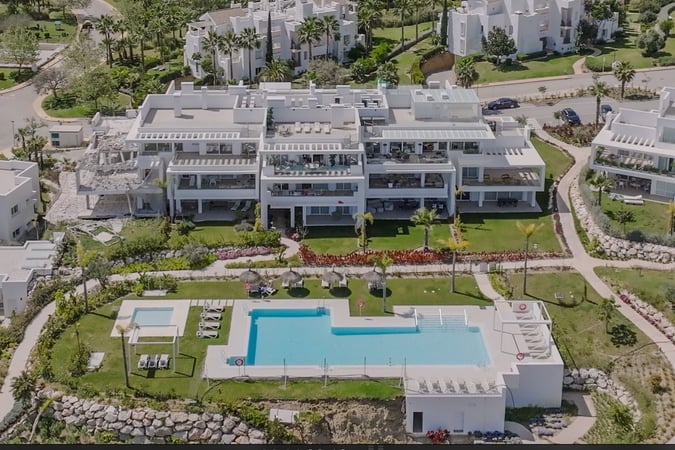 Apartment in Estepona - view 1