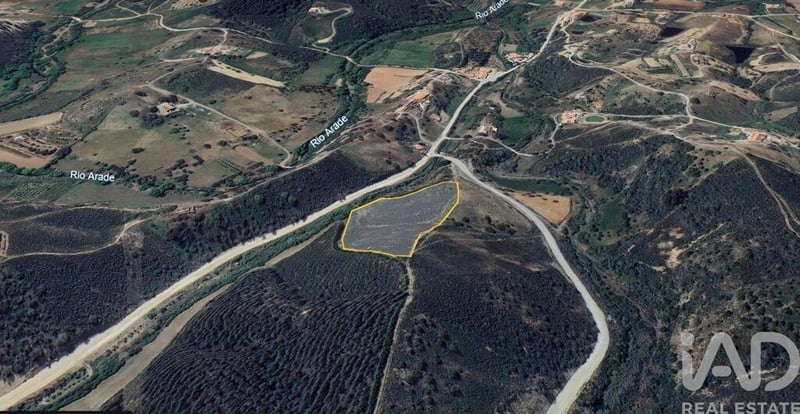 House in Sao Bartolomeu de Messines - view 1