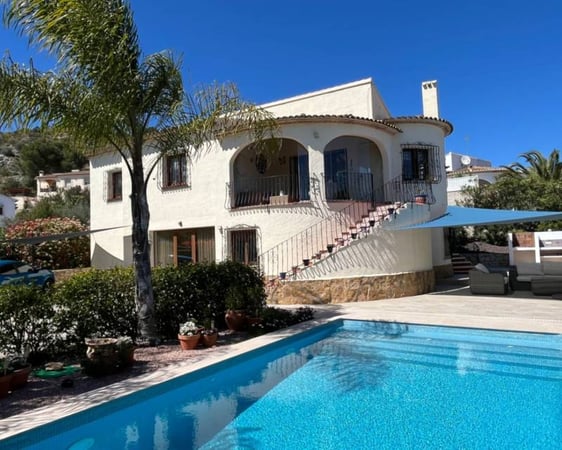 House in Alcalali - view 1