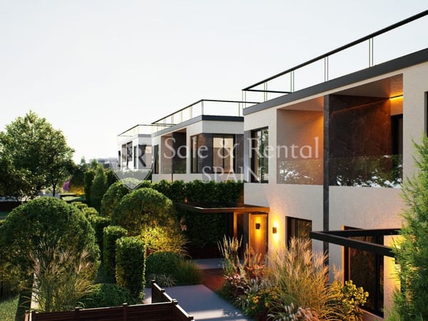 House in Lloret de Mar - view 1