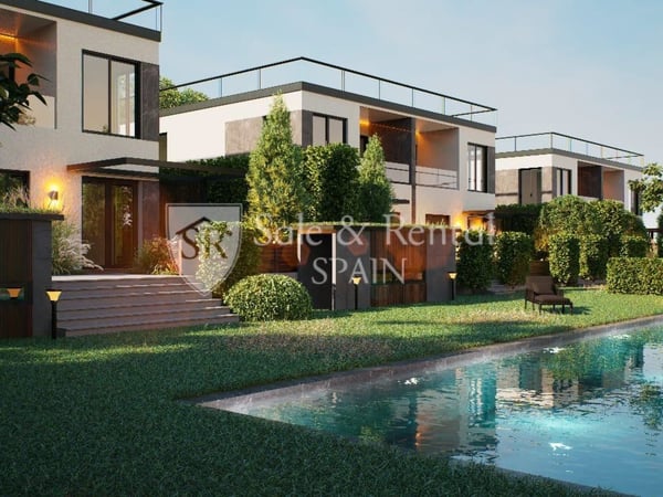 House in Lloret de Mar - view 1