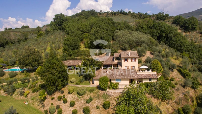 House in Vescia - view 1