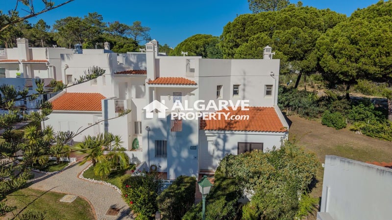 Villa in Almancil - view 1
