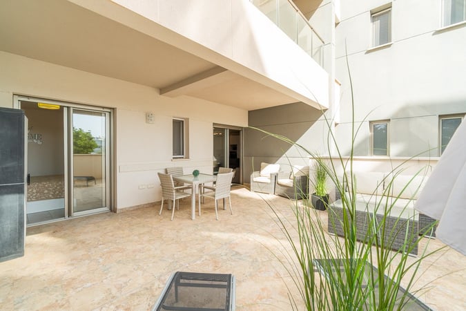 Apartment in Villamartin - view 1