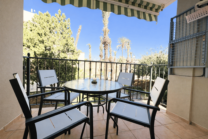 House in Los Alcazares - view 1