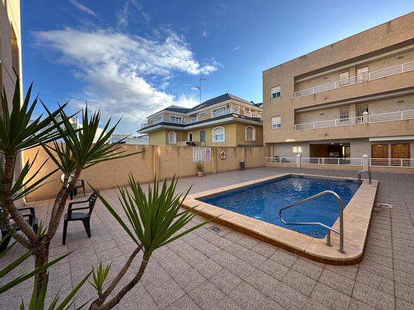 House in Los Montesinos - view 1