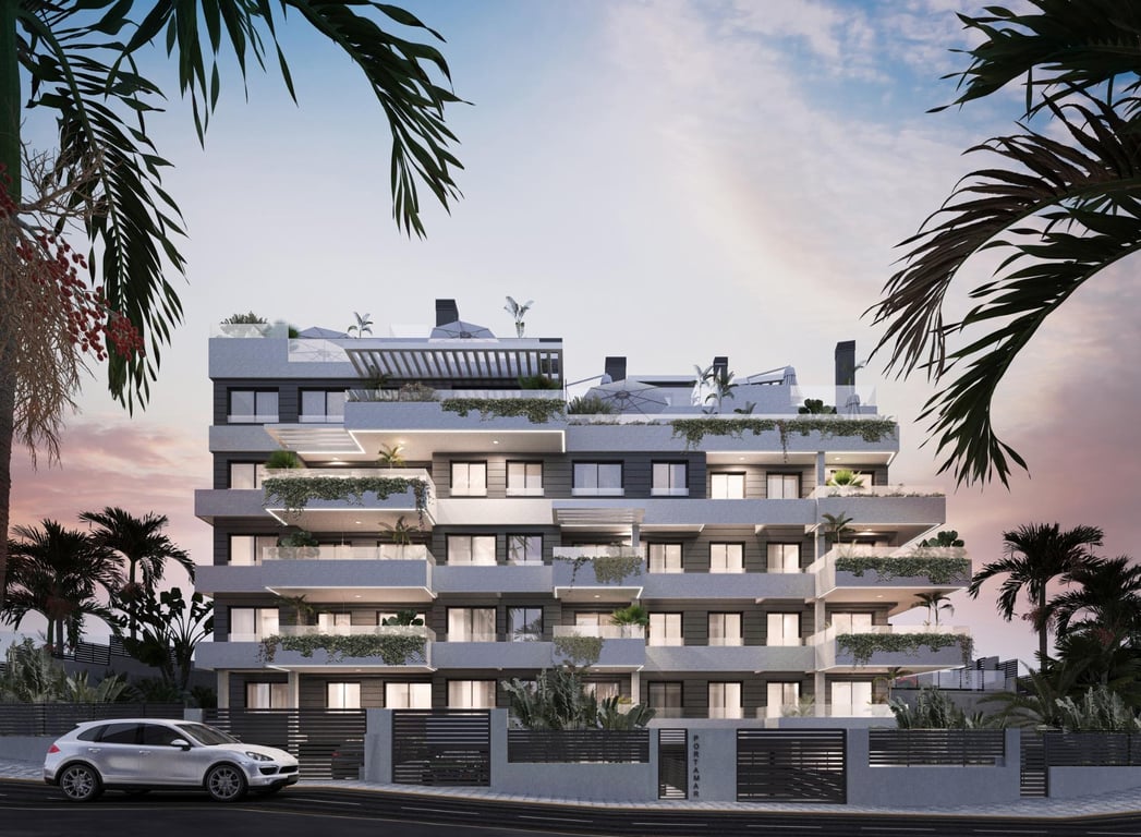 Apartment in Estepona - Image 2