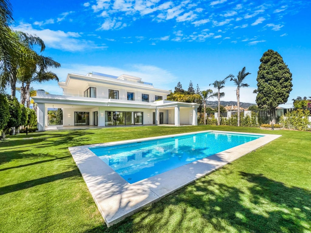 Villa in Playa Duque Marbella
