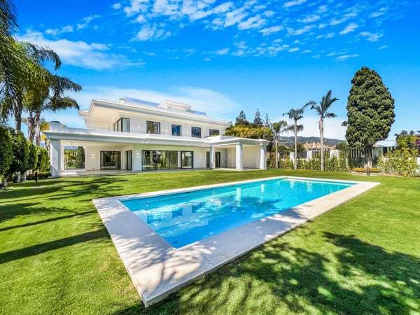 Villa in Playa Duque Marbella - view 1