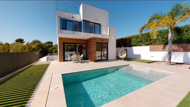 Villa in Carbonera - view 1