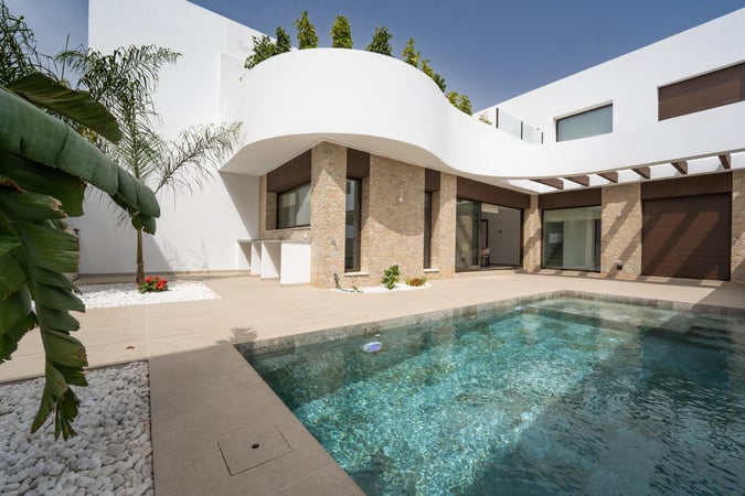 Villa in Heredades - view 1