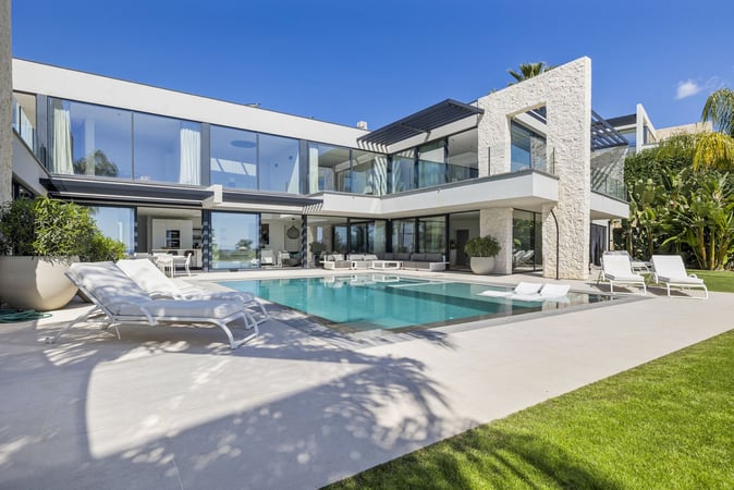 House in Atalaya Isdabe - view 1