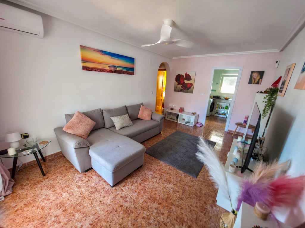 Apartment in Los Montesinos - Image 3