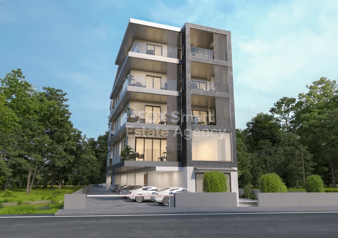 Apartment in Agia Paraskevi - Image 2