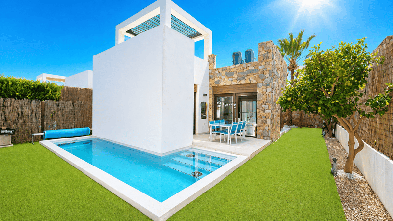 Villa in Los Dolses - view 1