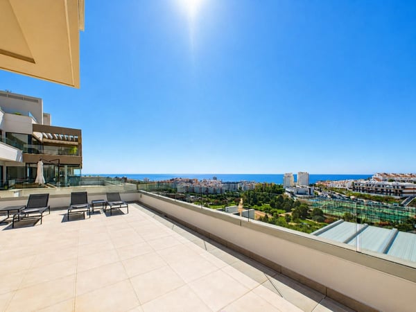 House in Estepona - view 1