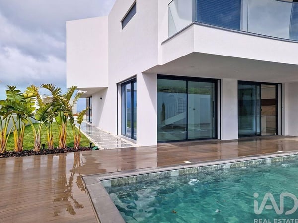 House in Ericeira - view 1