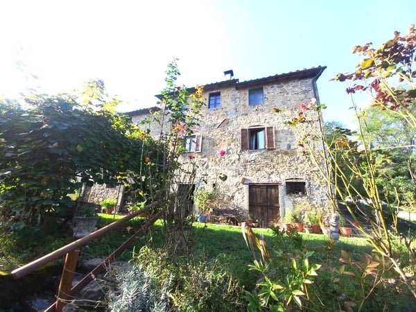 House in Bagni di Lucca - view 1