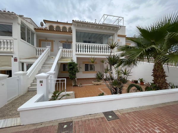 Apartment in Punta Prima - view 1