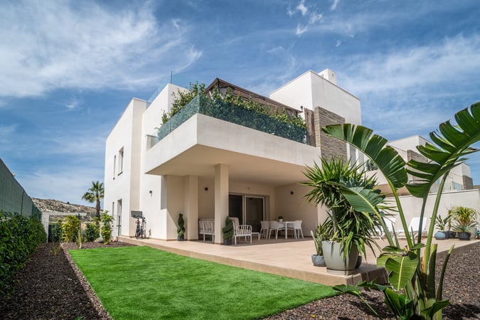 House in Algorfa - view 1