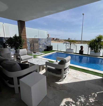 Villa in Los Montesinos - view 1