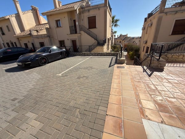 House in Algorfa - view 1