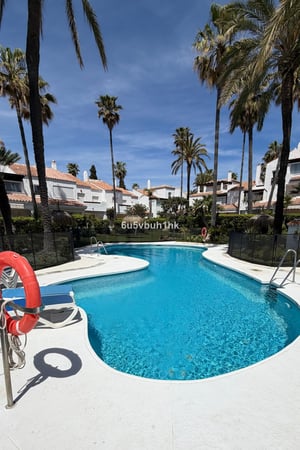 Apartment in Marbella - view 1