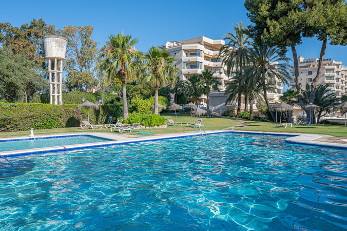 Apartment in Estepona - view 1