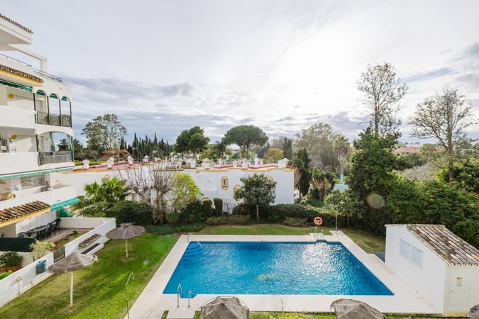 Apartment in Artola - view 1