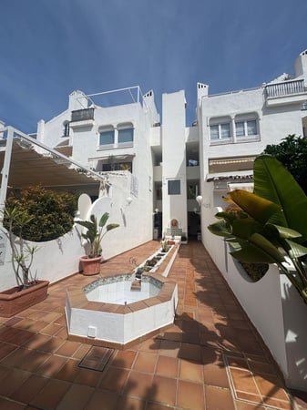 Penthouse in Marbella - view 1