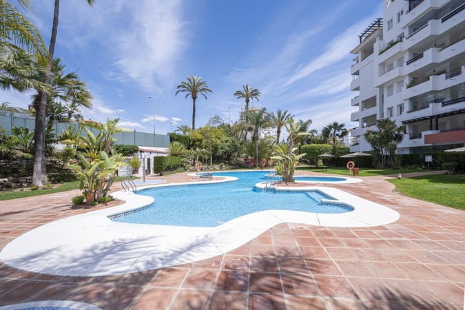 Apartment in Puerto Banus - view 1