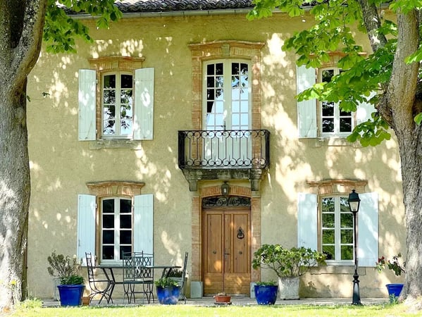 House in Saint-Martin-le-Vieil - view 1