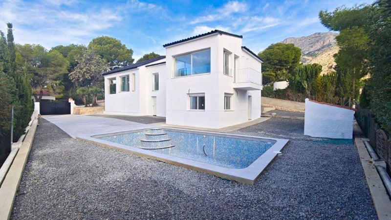 Villa in Partidor - view 1