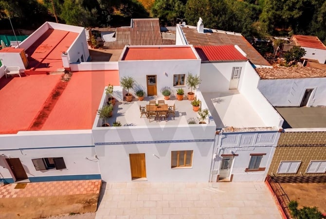 Villa in Moncarapacho - view 1