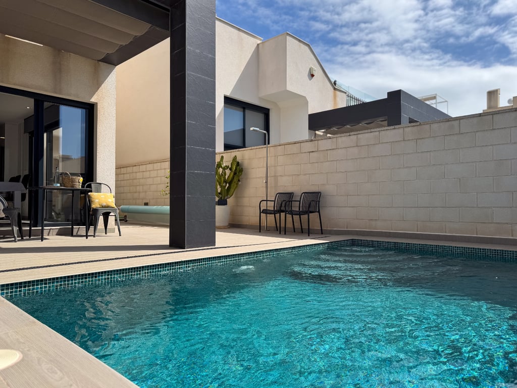 House in Dona Pepa - Image 3