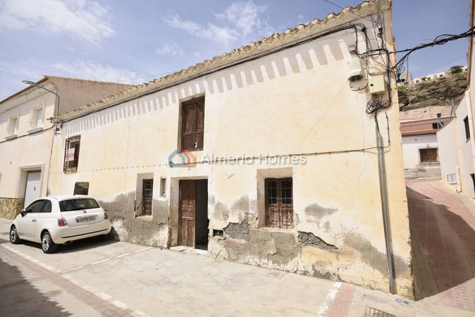 House in Partaloa - view 1