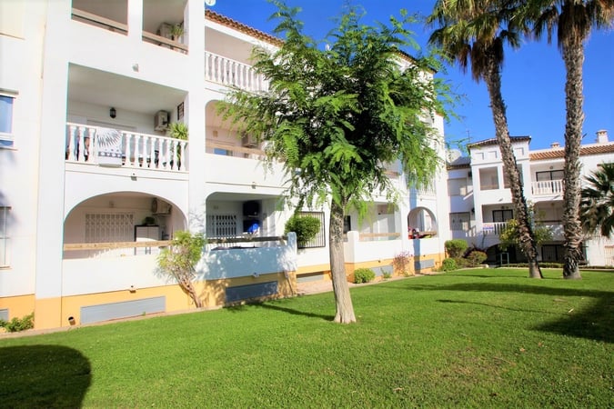 House in Villamartin - view 1