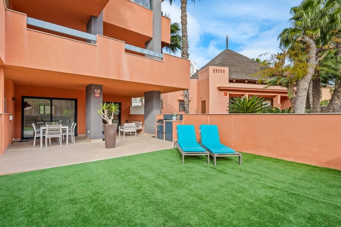 House in Villamartin - view 1