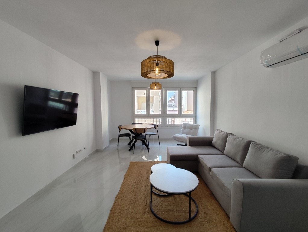 House in Torrevieja - Image 3