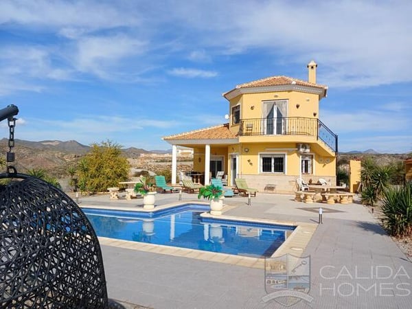 House in Partaloa - view 1