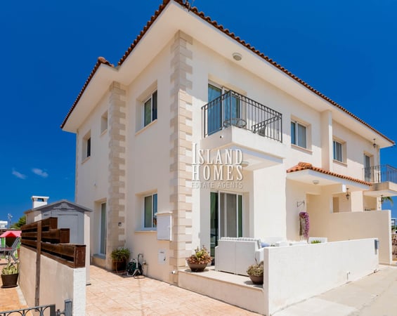House in Paralimni - view 1