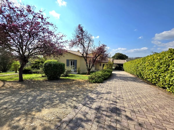 House in Eymet - view 1
