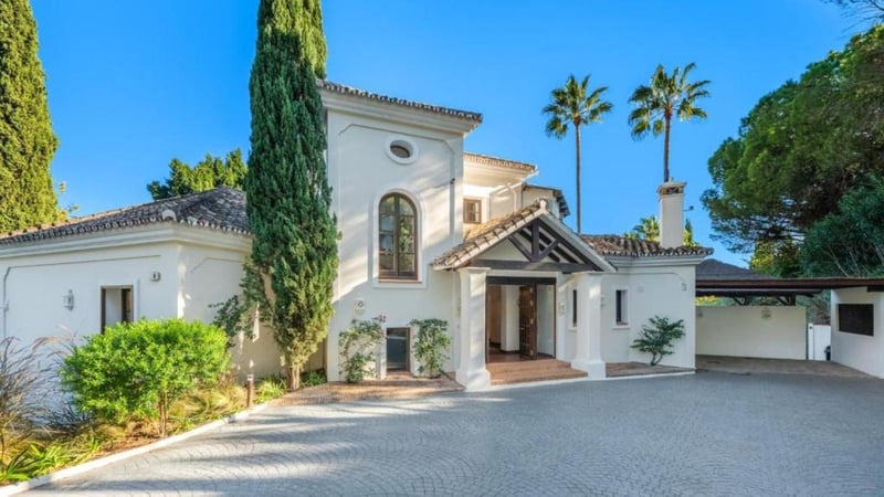 Villa in Malaga - view 1