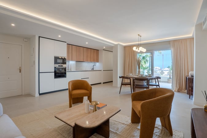 Apartment in Las Chapas - view 1