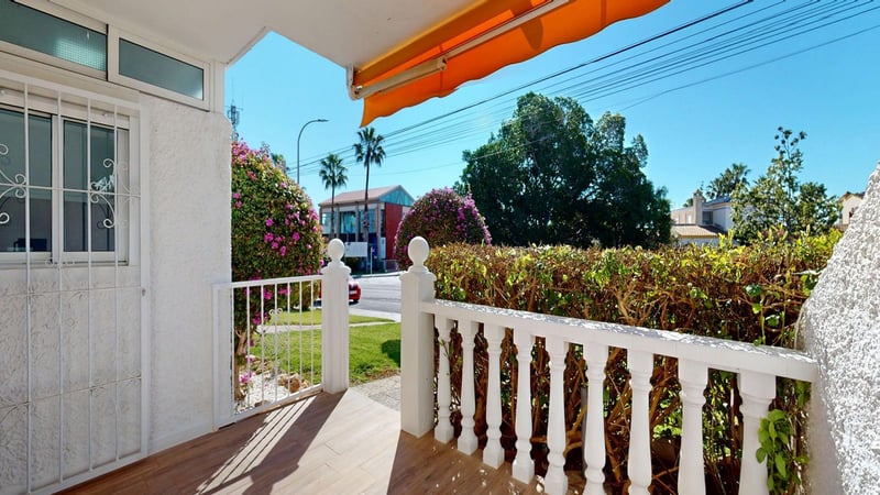 Apartment in Villamartin - view 1