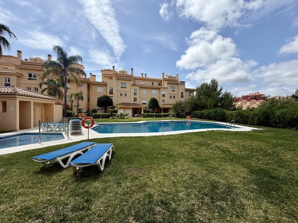 Apartment in Sitio de Calahonda - view 1