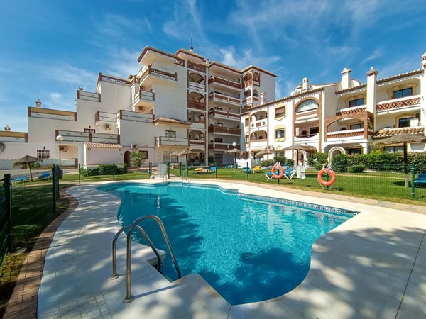 Apartment in Sitio de Calahonda - view 1